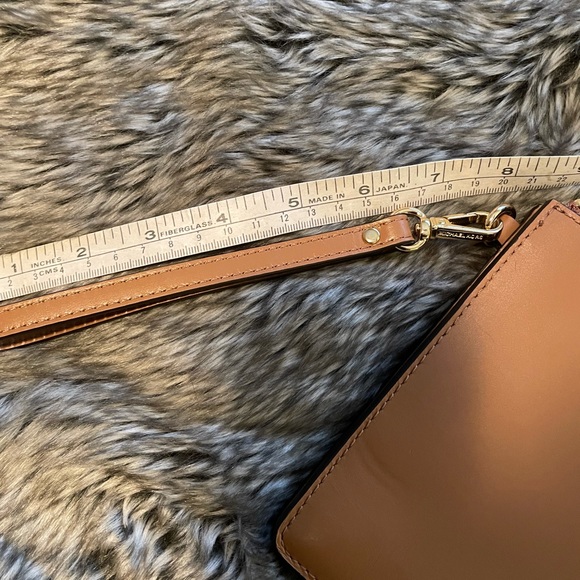 Michael Kors Clutch With Strap Brown and orange color block card slots - Picture 7 of 10